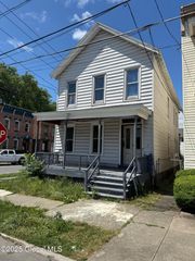 2 Park Avenue, Troy, NY 12180