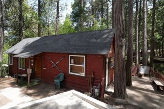 25020 Moon Drive, Crestline, CA 92325