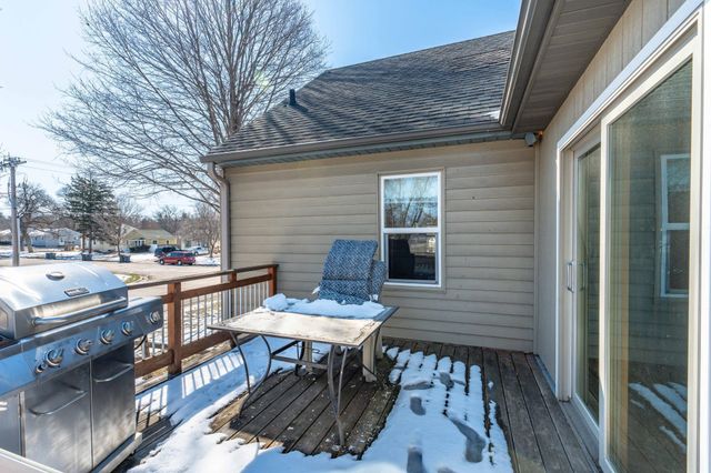 400 W Douglas Avenue, Fergus Falls, MN 56537