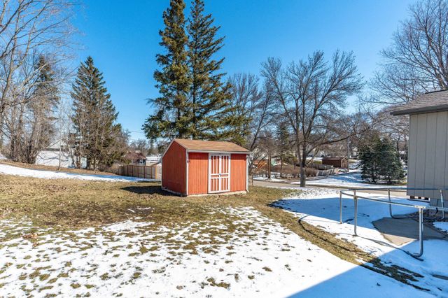 400 W Douglas Avenue, Fergus Falls, MN 56537