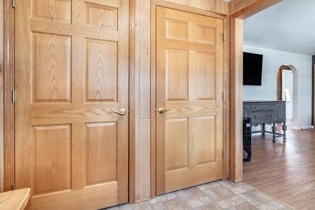 400 W Douglas Avenue, Fergus Falls, MN 56537