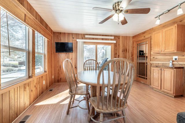 400 W Douglas Avenue, Fergus Falls, MN 56537