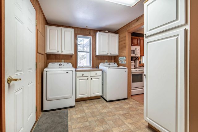 400 W Douglas Avenue, Fergus Falls, MN 56537