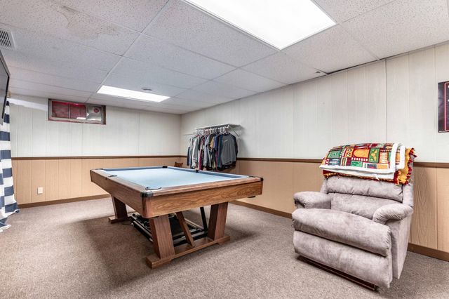 400 W Douglas Avenue, Fergus Falls, MN 56537