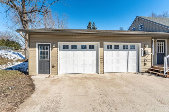 400 W Douglas Avenue, Fergus Falls, MN 56537