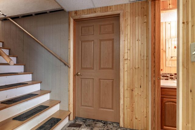 400 W Douglas Avenue, Fergus Falls, MN 56537