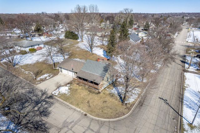 400 W Douglas Avenue, Fergus Falls, MN 56537
