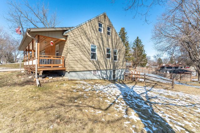 400 W Douglas Avenue, Fergus Falls, MN 56537
