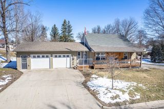 400 W Douglas Avenue, Fergus Falls, MN 56537