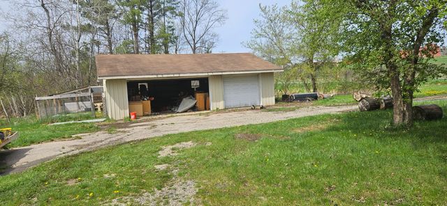 43493 County Road 388, Bloomingdale Twp, MI 49026