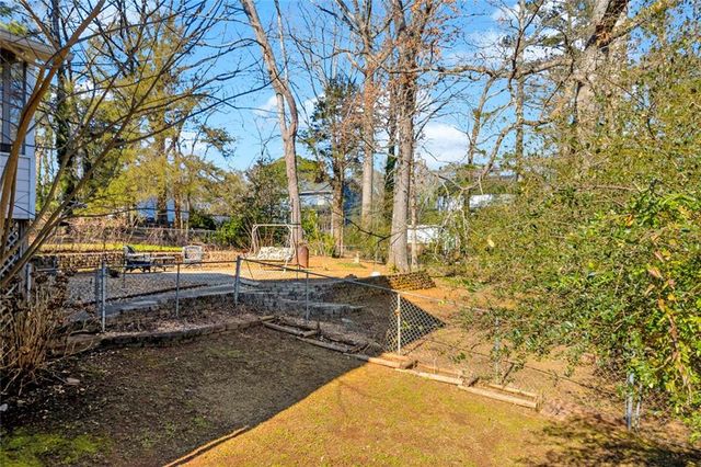 3765 Linwood Way, Snellville, GA 30039