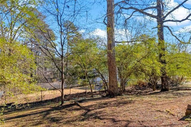 3765 Linwood Way, Snellville, GA 30039