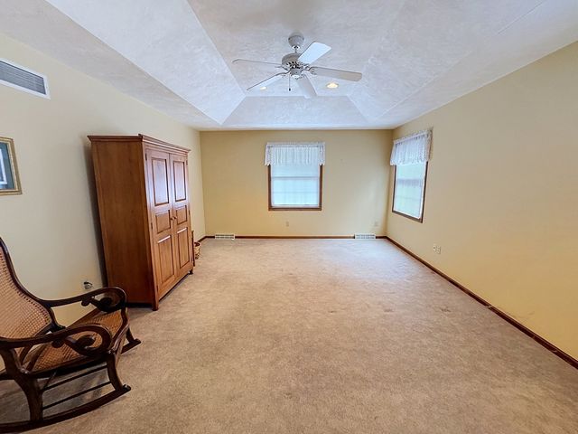 3707 75th Street Court, Moline, IL 61265