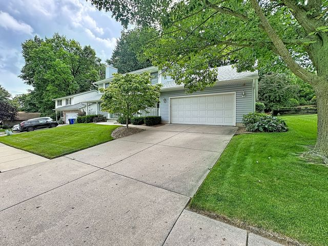 3707 75th Street Court, Moline, IL 61265
