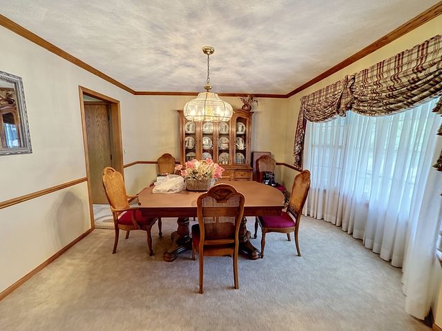 3707 75th Street Court, Moline, IL 61265