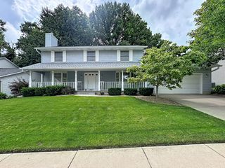 3707 75th Street Court, Moline, IL 61265