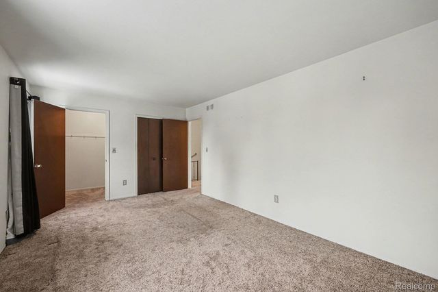 24570 Quad Park Lane, Clinton Charter Township, MI 48035