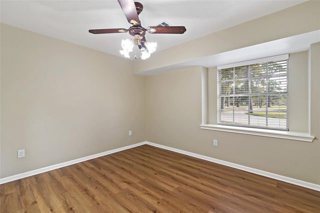 2404 Taylor Lane, Pearland, TX 77581