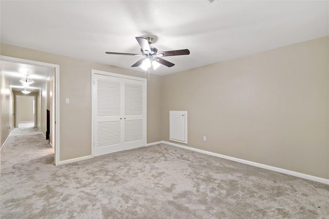 2404 Taylor Lane, Pearland, TX 77581