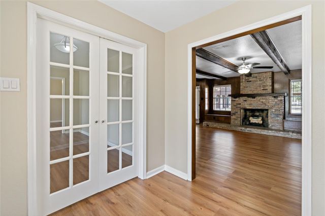 2404 Taylor Lane, Pearland, TX 77581