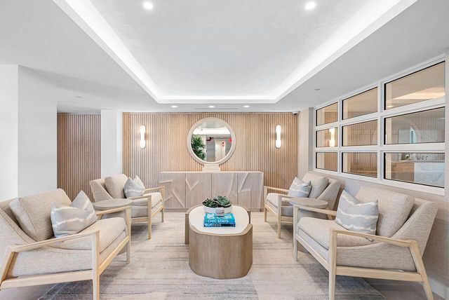 2784 S Ocean Boulevard 204s, Palm Beach, FL 33480