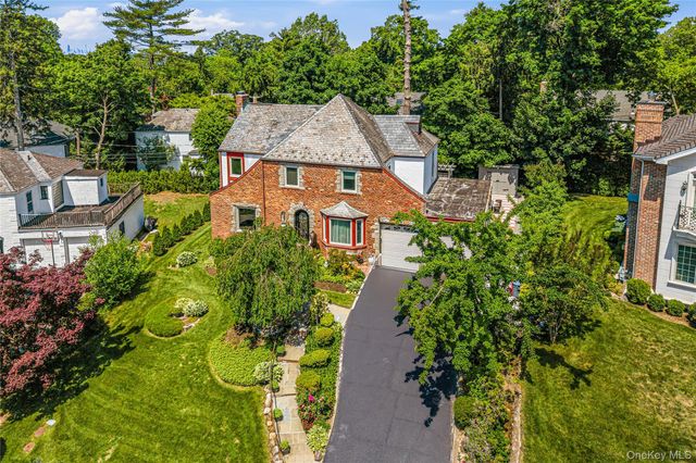 36 Strathmore Road, Great Neck, NY 11023