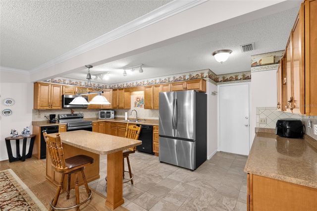 8883 SW 93RD LANE E, Ocala, FL 34481