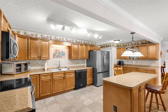 8883 SW 93RD LANE E, Ocala, FL 34481