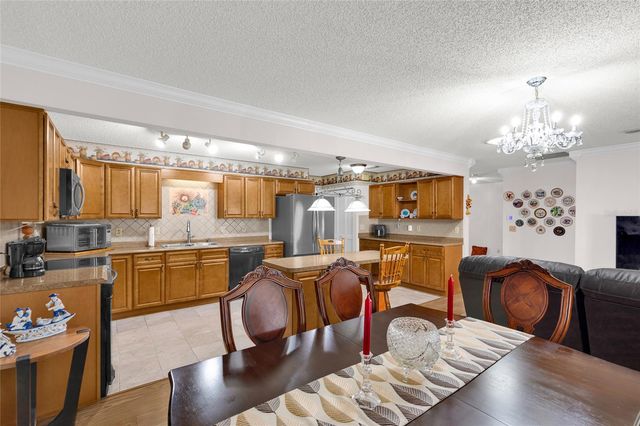 8883 SW 93RD LANE E, Ocala, FL 34481