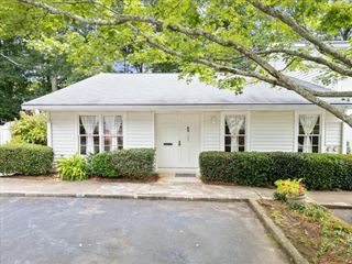 1453 Hampton Glen Court, Decatur, GA 30033