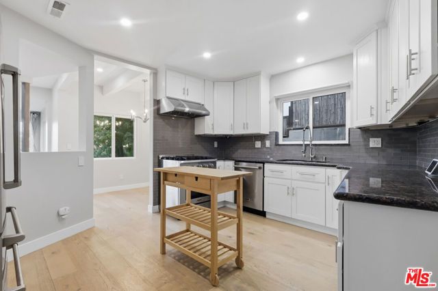2251 Lyric Avenue, Los Angeles, CA 90027
