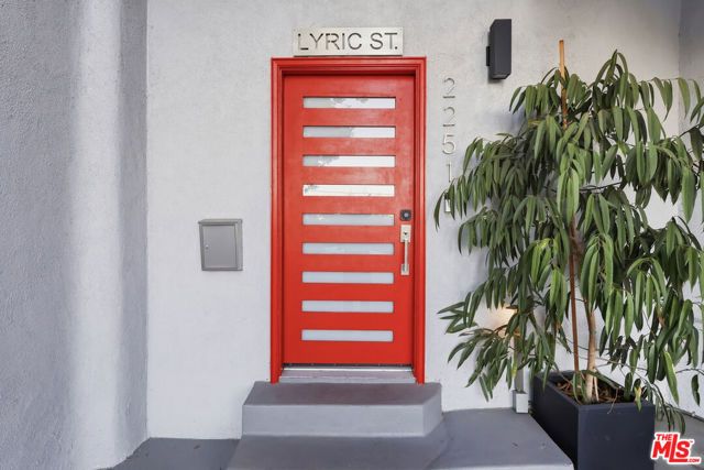 2251 Lyric Avenue, Los Angeles, CA 90027