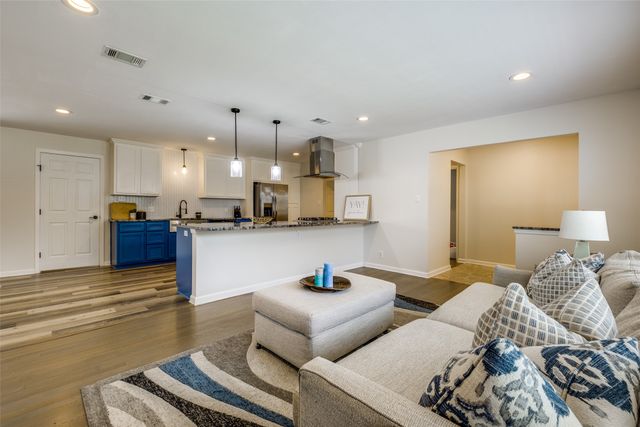 2633 Materhorn Drive, Dallas, TX 75228