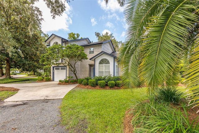 203 Grand Oaks Circle, St Simons Island, GA 31522