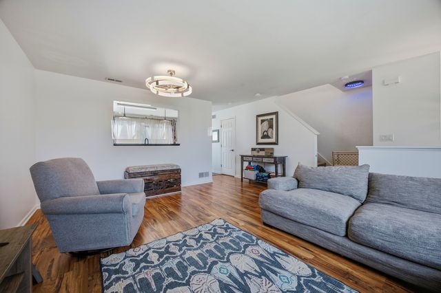 2905 Shelly Lane, Aurora, IL 60504