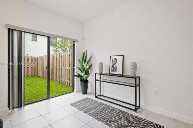 13236 SW 286th St, Homestead, FL 33033