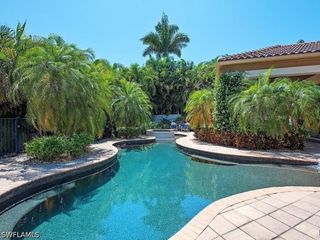2202 Miramonte WAY, Naples, FL 34105
