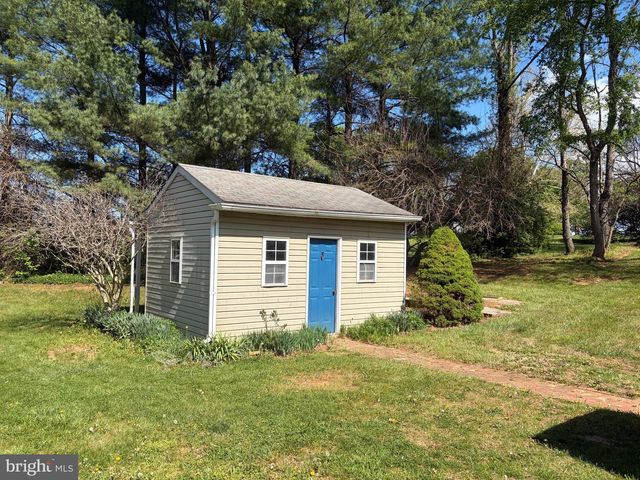44 BELMONT CT, Shenandoah Junction, WV 25442