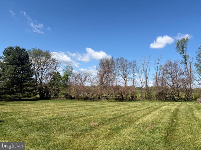 44 BELMONT CT, Shenandoah Junction, WV 25442