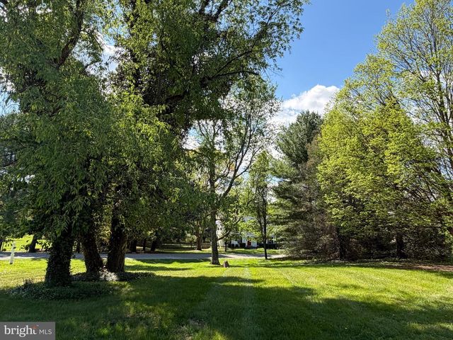 44 BELMONT CT, Shenandoah Junction, WV 25442