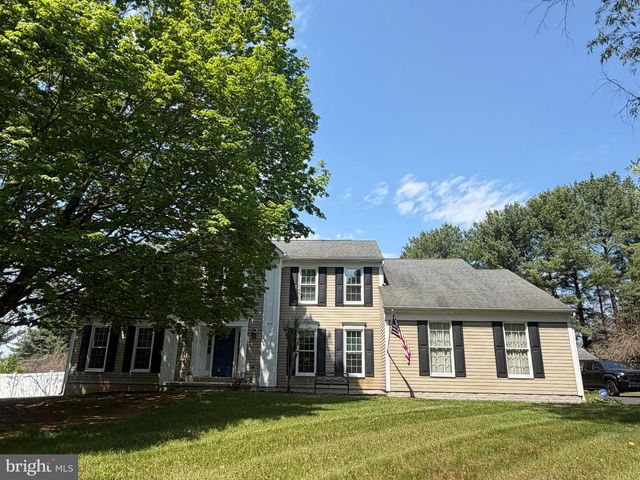 44 BELMONT CT, Shenandoah Junction, WV 25442