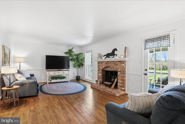 44 BELMONT CT, Shenandoah Junction, WV 25442