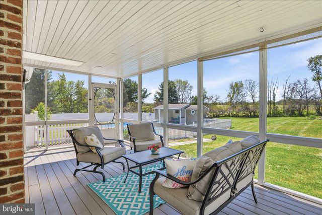 44 BELMONT CT, Shenandoah Junction, WV 25442