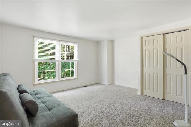 44 BELMONT CT, Shenandoah Junction, WV 25442