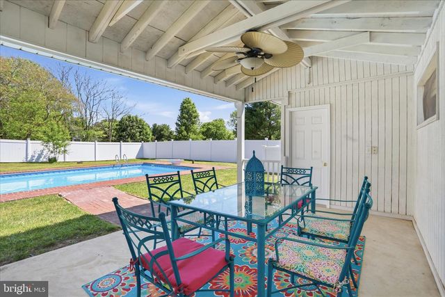 44 BELMONT CT, Shenandoah Junction, WV 25442