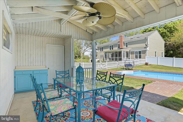 44 BELMONT CT, Shenandoah Junction, WV 25442
