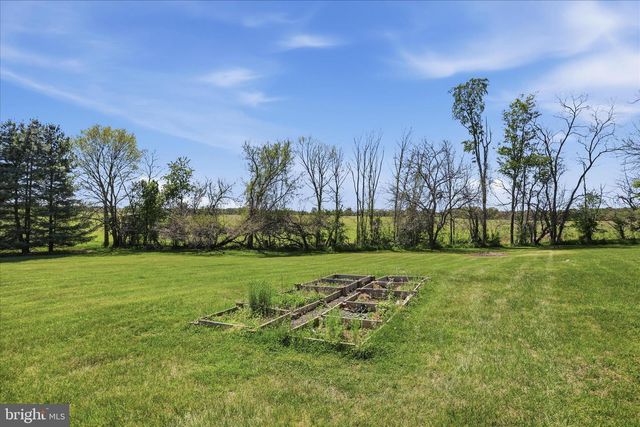 44 BELMONT CT, Shenandoah Junction, WV 25442