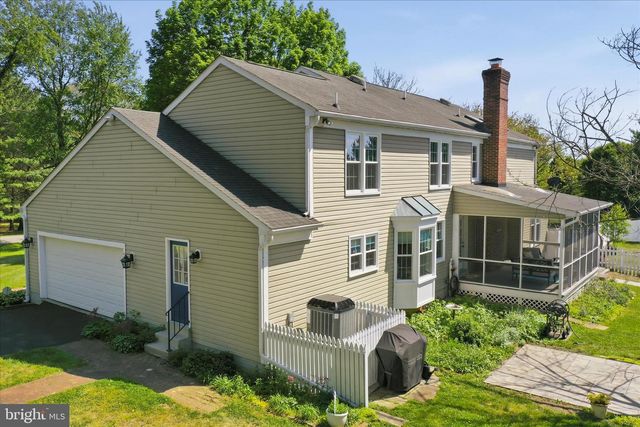 44 BELMONT CT, Shenandoah Junction, WV 25442