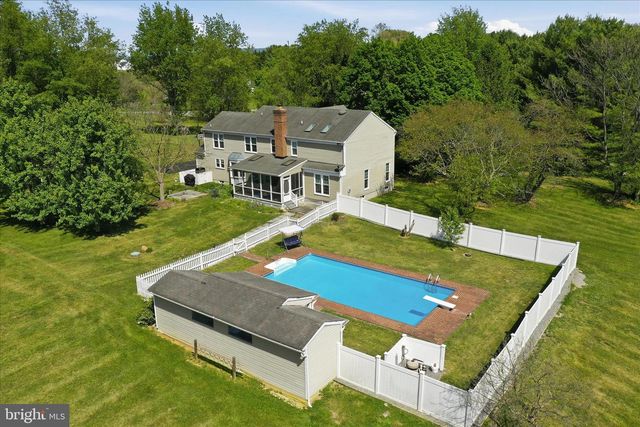 44 BELMONT CT, Shenandoah Junction, WV 25442