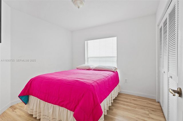 10613 NW 57th St, Doral, FL 33178